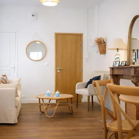 Prestigieux Pour 2 A 4 Personnes Au Coeur Du Centre-ville Анже